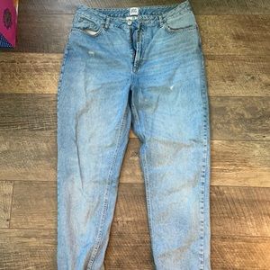 urban outfitters bdg mom jeans